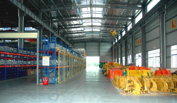 成品車(chē)間 (2)